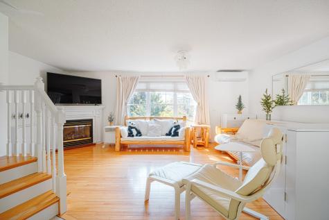 818 Forest Avenue Orono ME 04473