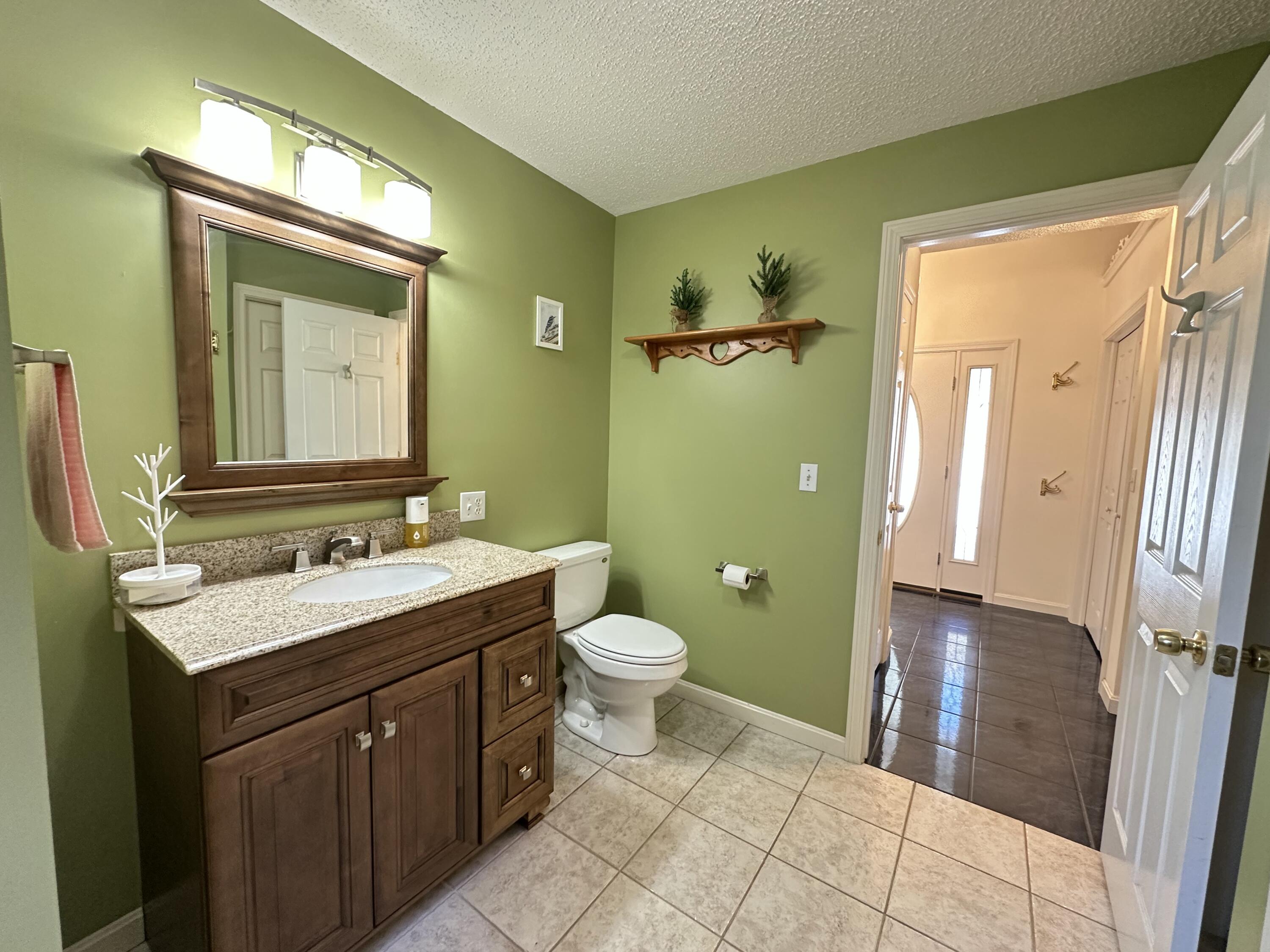 818 Forest Avenue Orono ME 04473