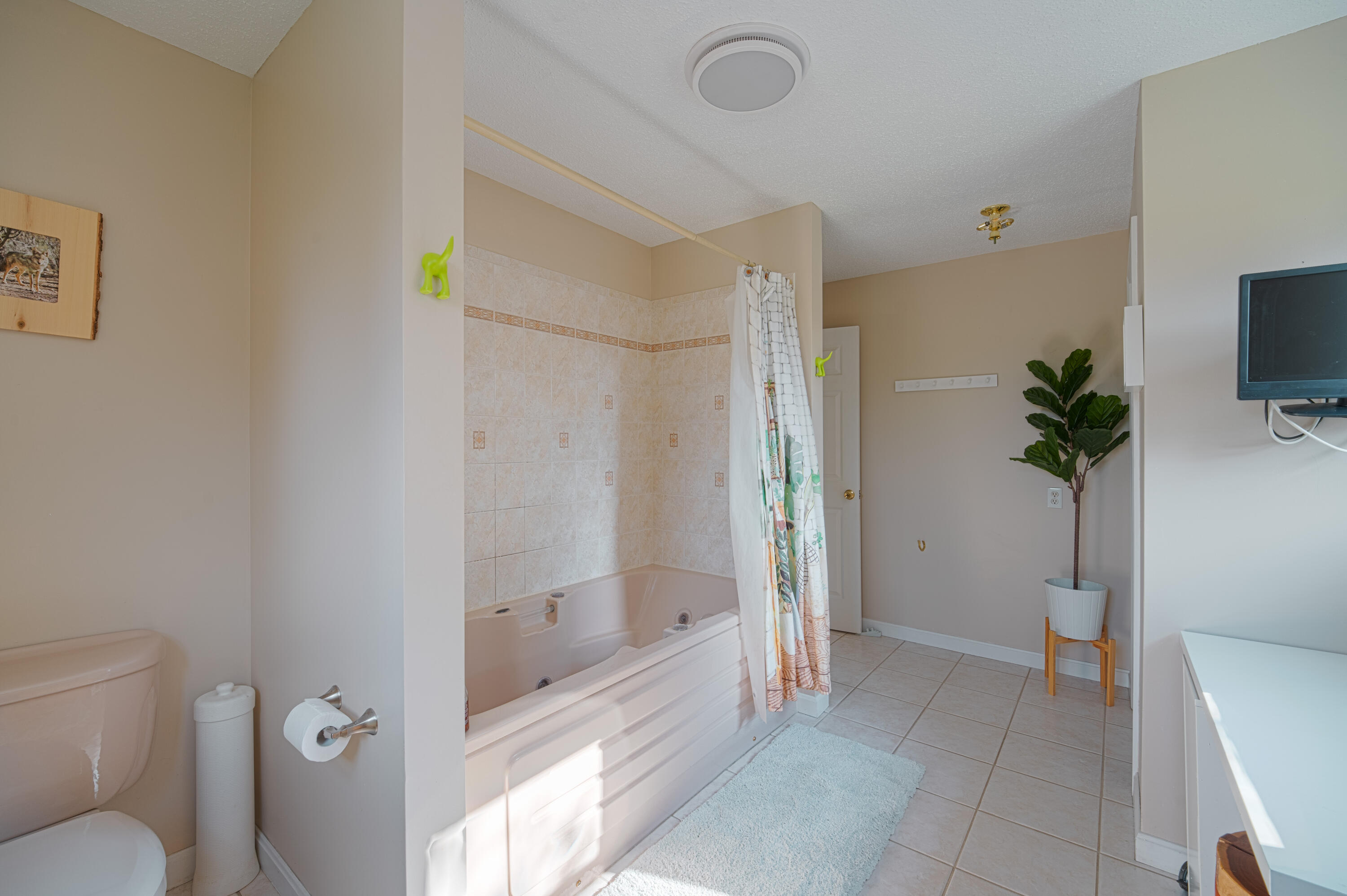 818 Forest Avenue Orono ME 04473