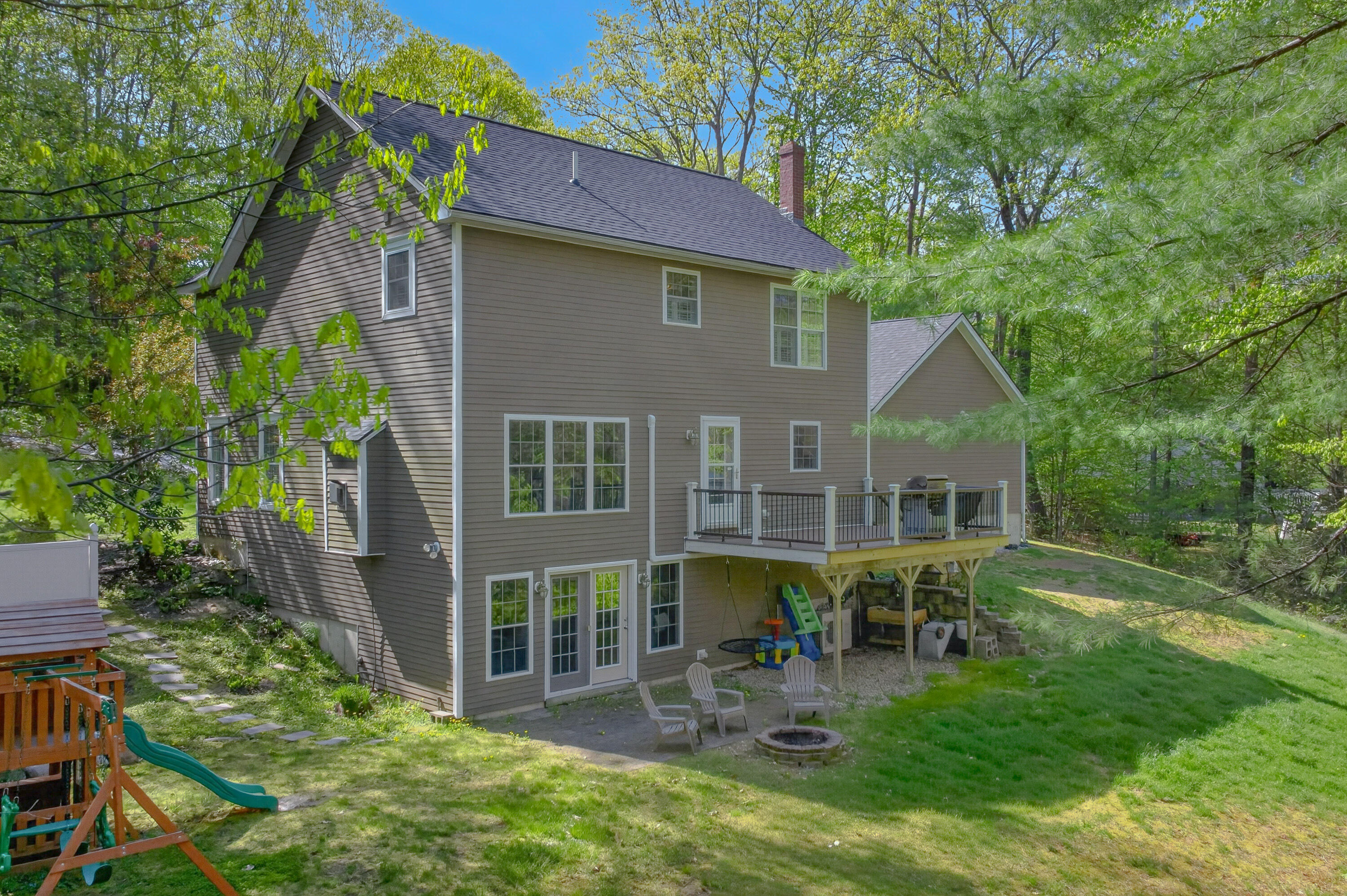 25 Hillview Lane Lewiston ME 04240