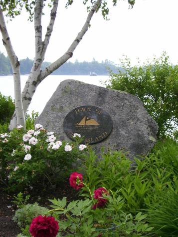 6 Acorn Circle Frye Island ME 04071