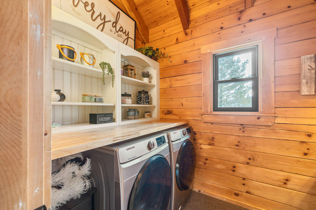 1277 Naples Road Harrison ME 04040