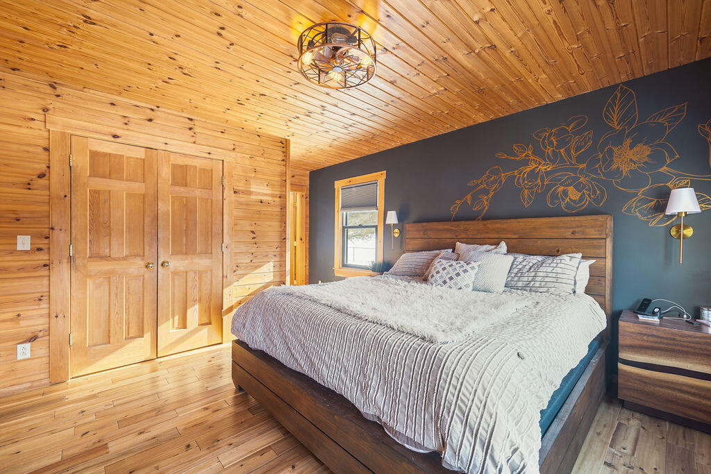 1277 Naples Road Harrison ME 04040