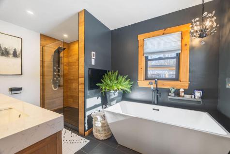 1277 Naples Road Harrison ME 04040