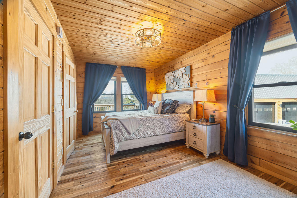 1277 Naples Road Harrison ME 04040