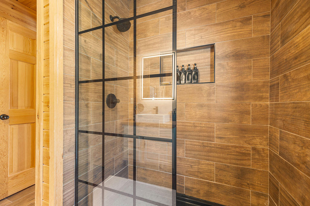 1277 Naples Road Harrison ME 04040