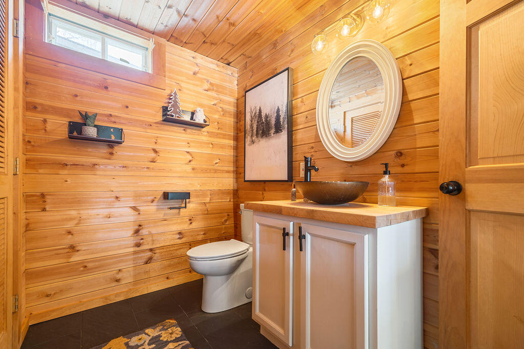 1277 Naples Road Harrison ME 04040