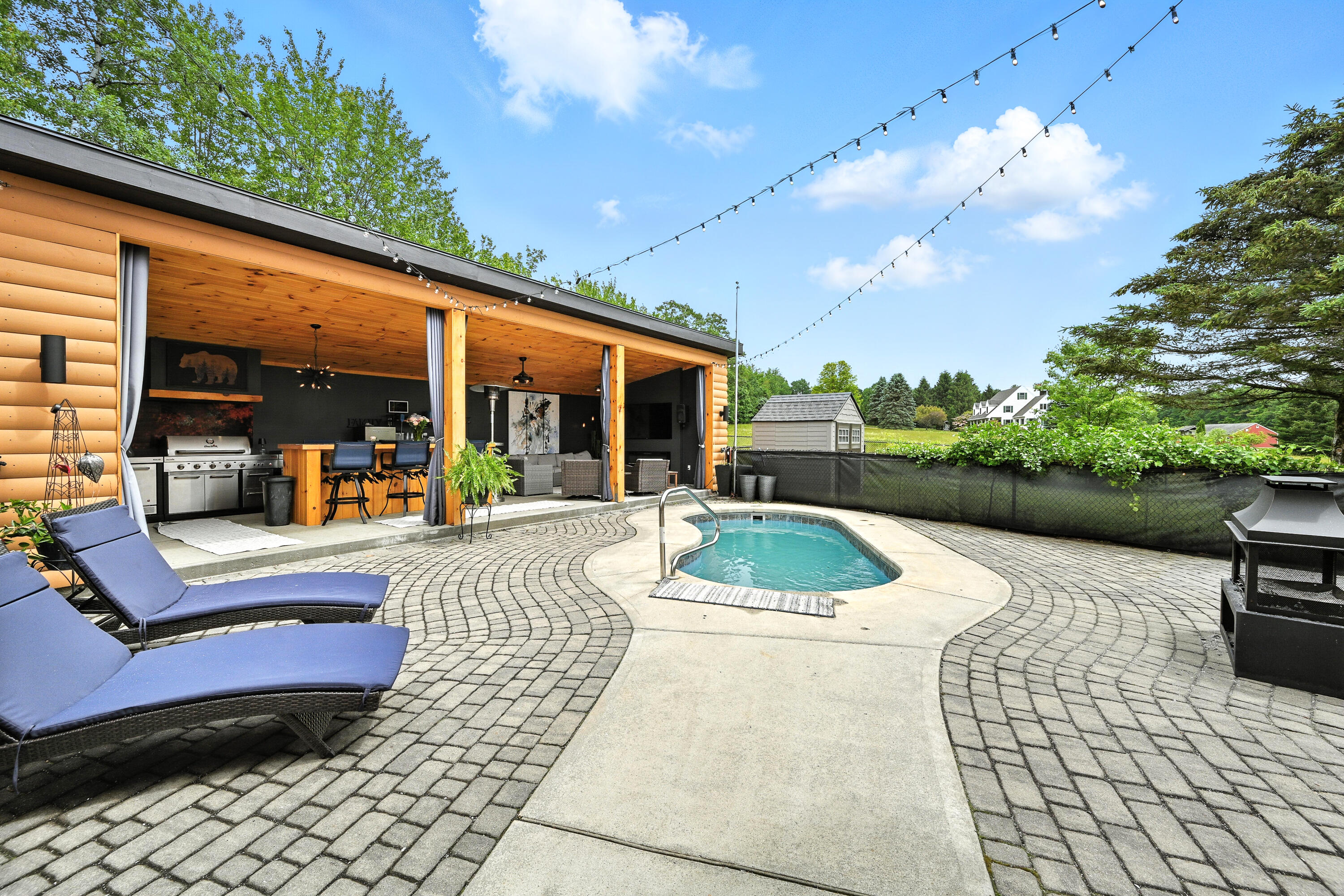 1277 Naples Road Harrison ME 04040