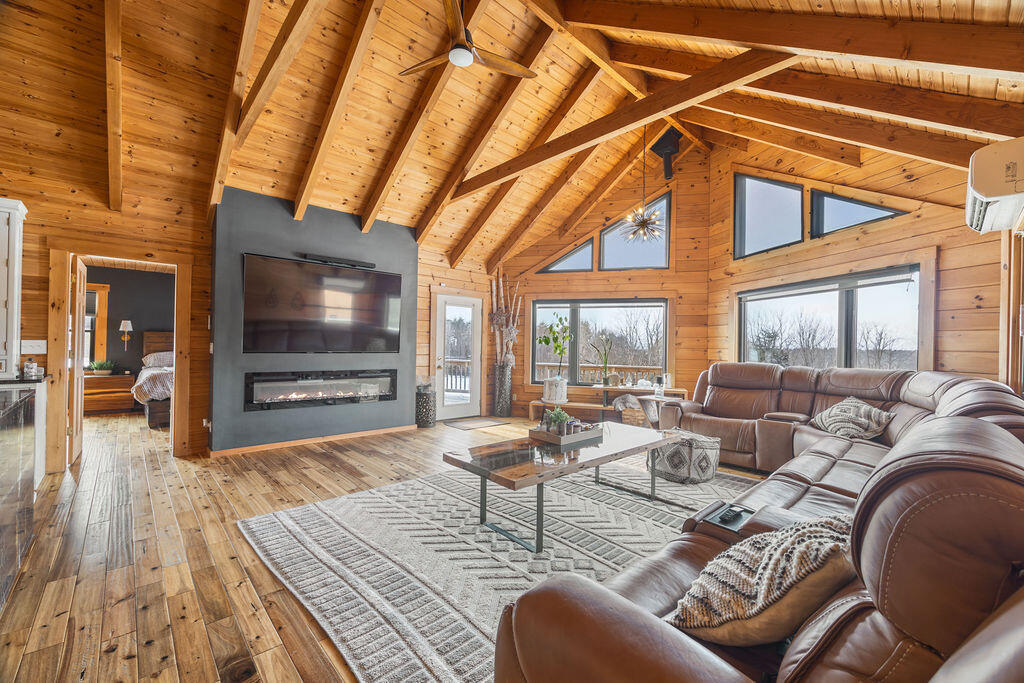 1277 Naples Road Harrison ME 04040