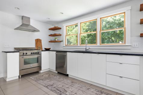 15 Sandy Brook Lane Yarmouth ME 04096