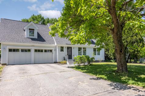 15 Sandy Brook Lane Yarmouth ME 04096