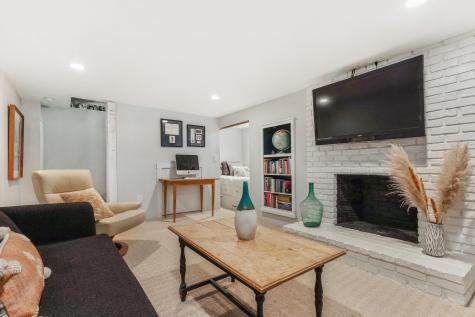 15 Sandy Brook Lane Yarmouth ME 04096