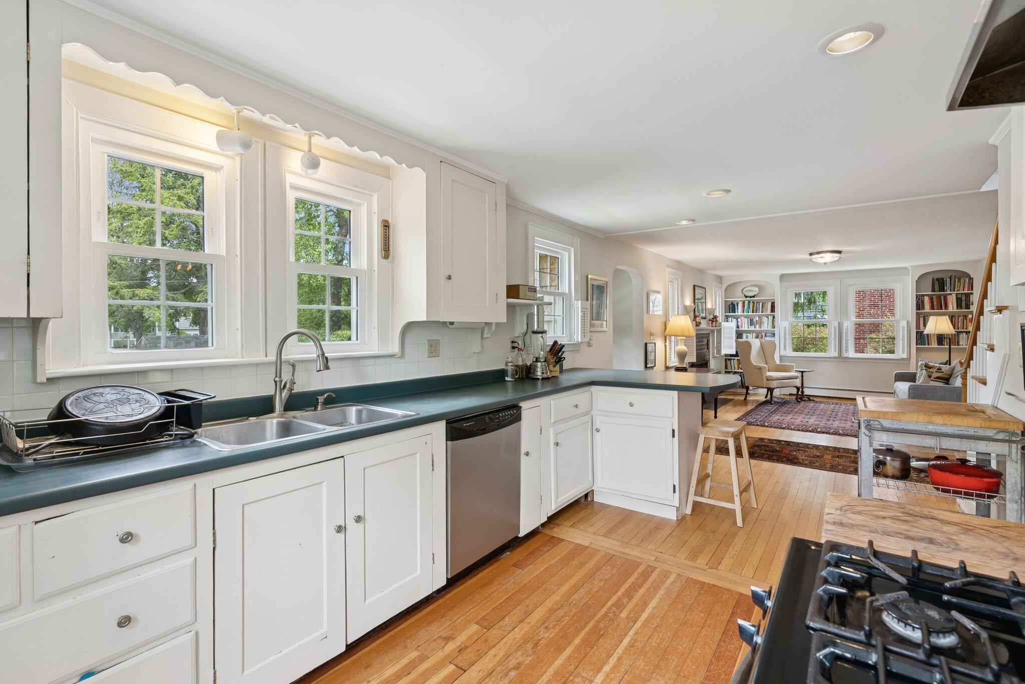 20 Elmwood Road Cape Elizabeth ME 04107