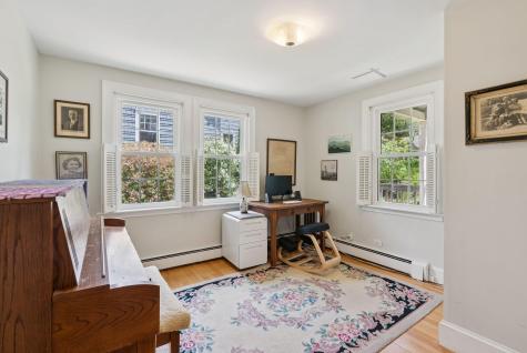 20 Elmwood Road Cape Elizabeth ME 04107