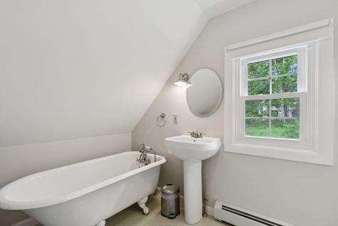 20 Elmwood Road Cape Elizabeth ME 04107