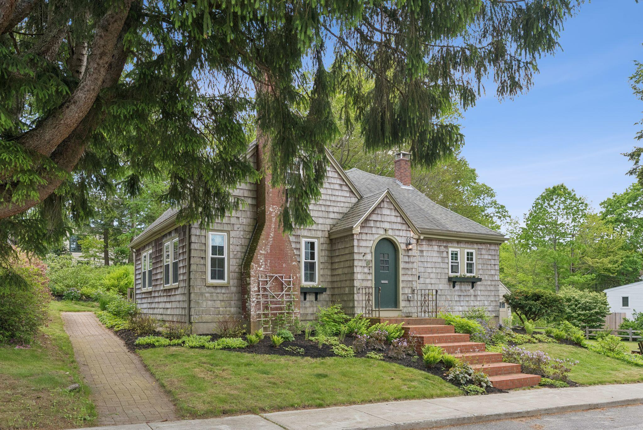 20 Elmwood Road Cape Elizabeth ME 04107