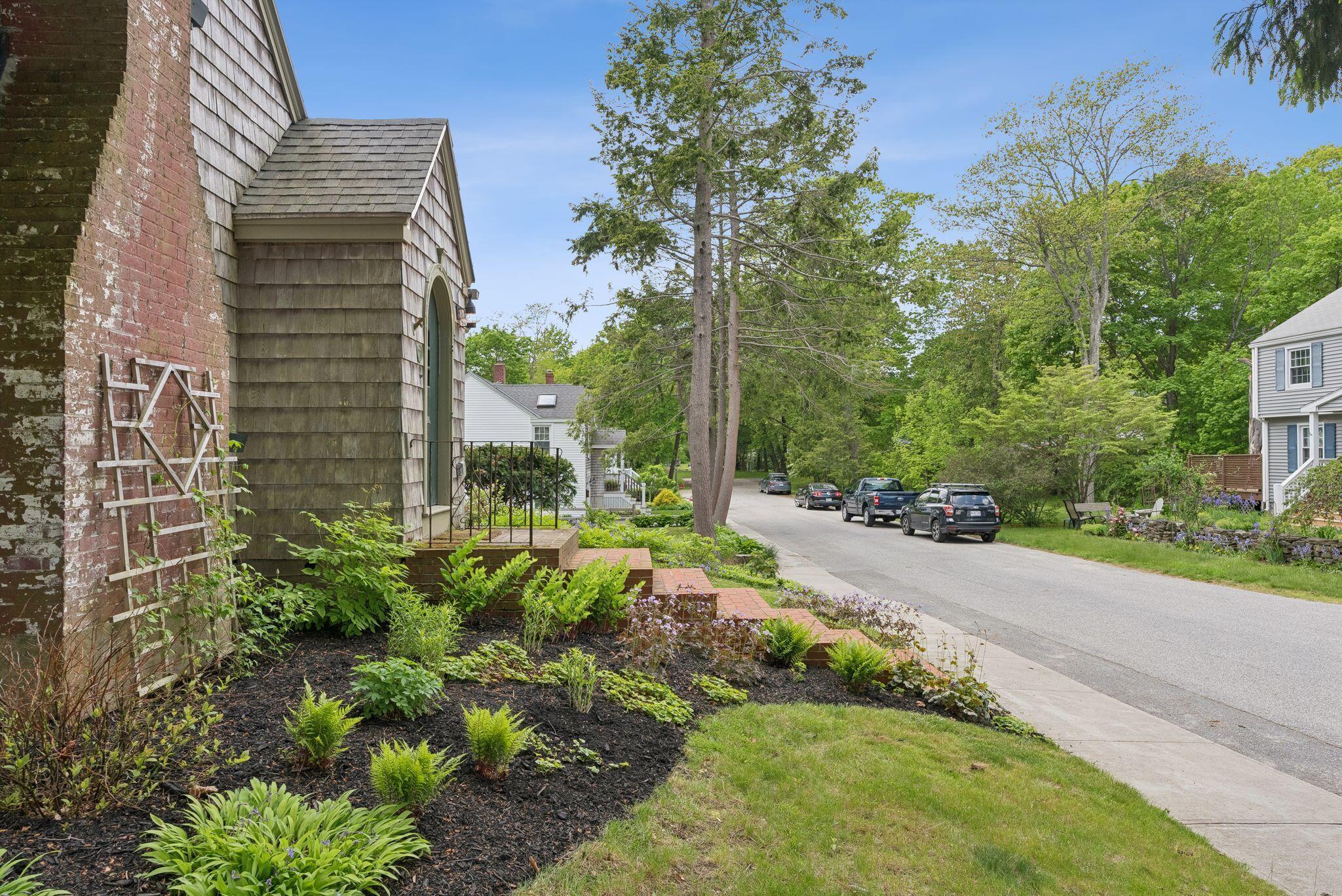 20 Elmwood Road Cape Elizabeth ME 04107