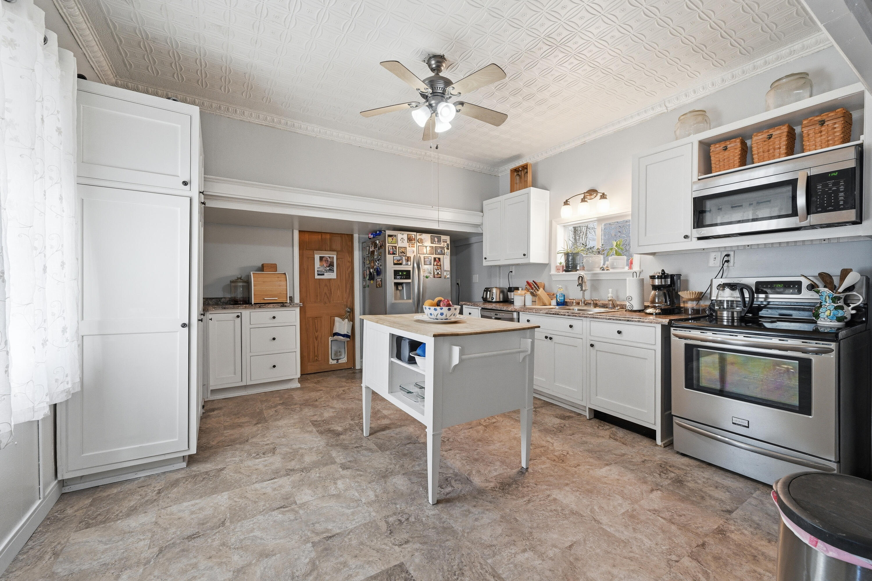 8 Baker Street Richmond ME 04357