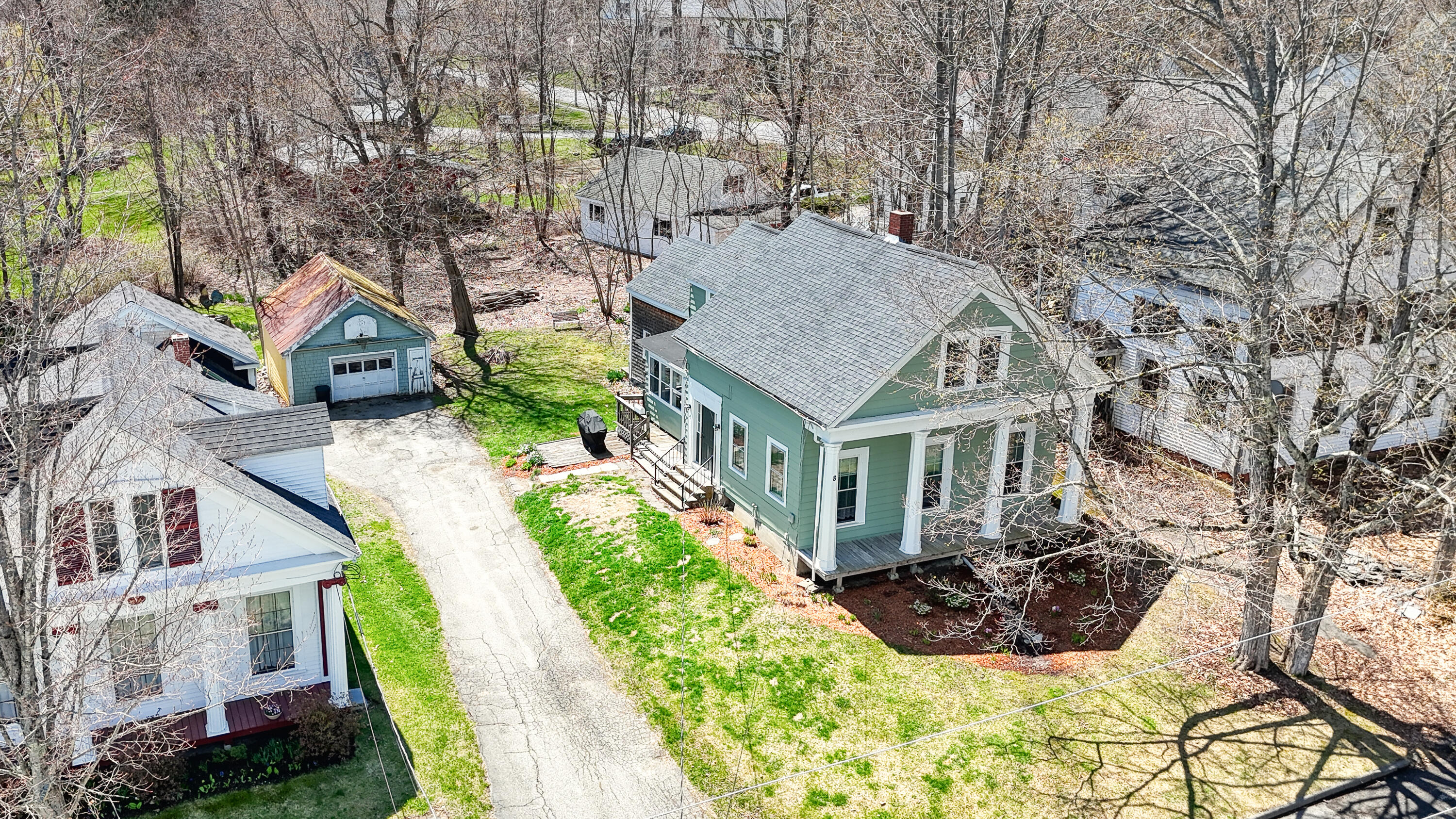 8 Baker Street Richmond ME 04357