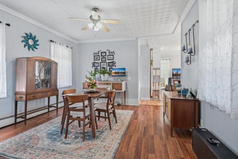 8 Baker Street Richmond ME 04357