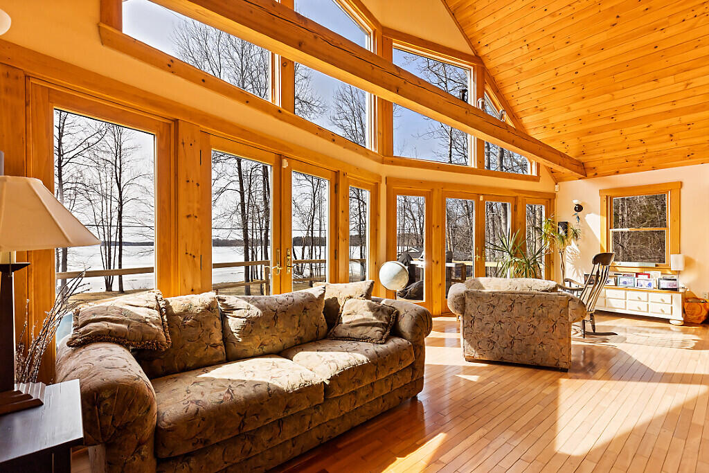 72 Jones Road Vassalboro ME 04989