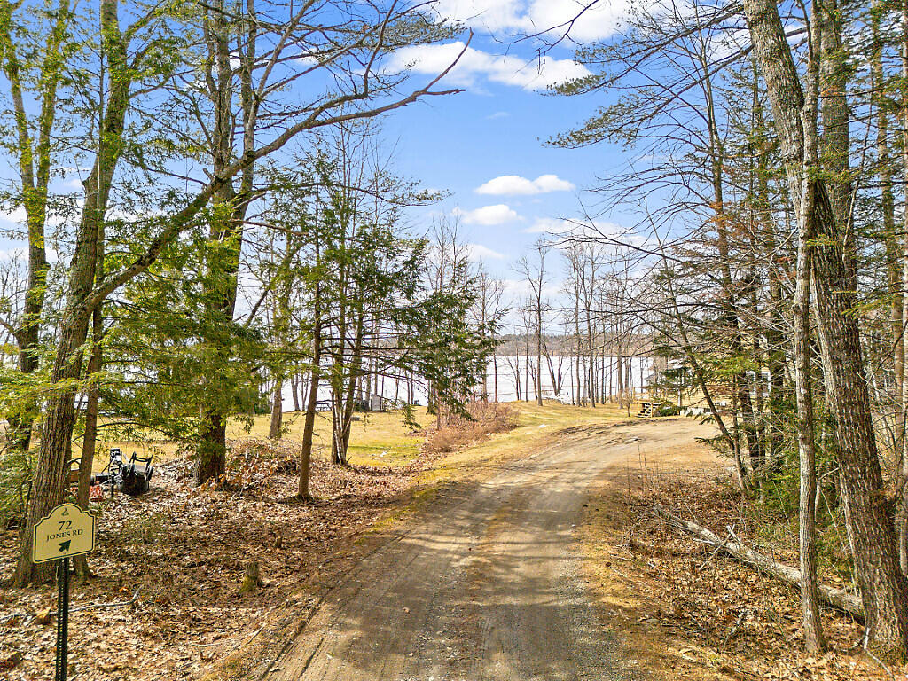 72 Jones Road Vassalboro ME 04989