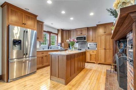 626 Us Route 1 Scarborough ME 04074