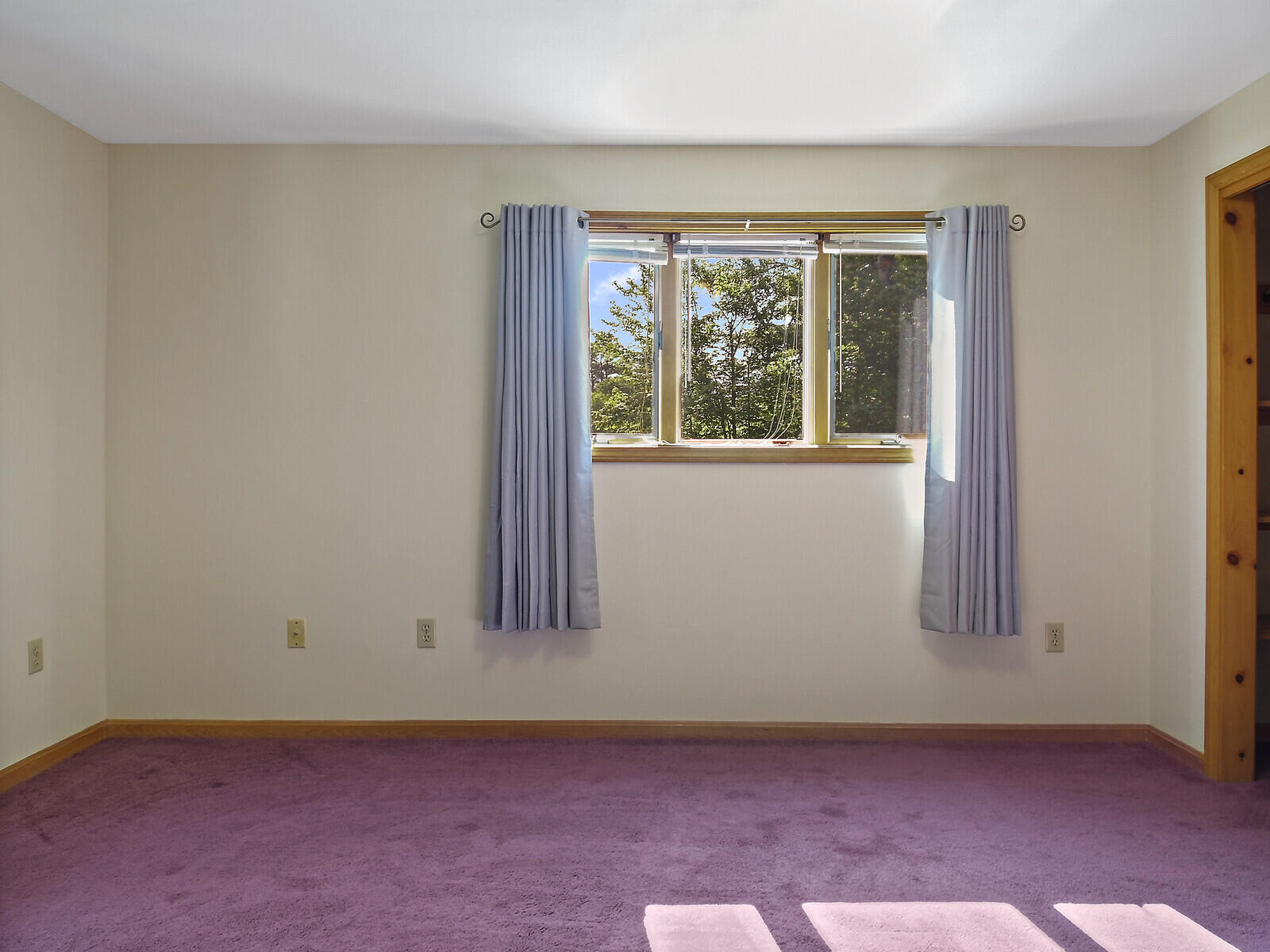 10 Michael Street Farmingdale ME 04344
