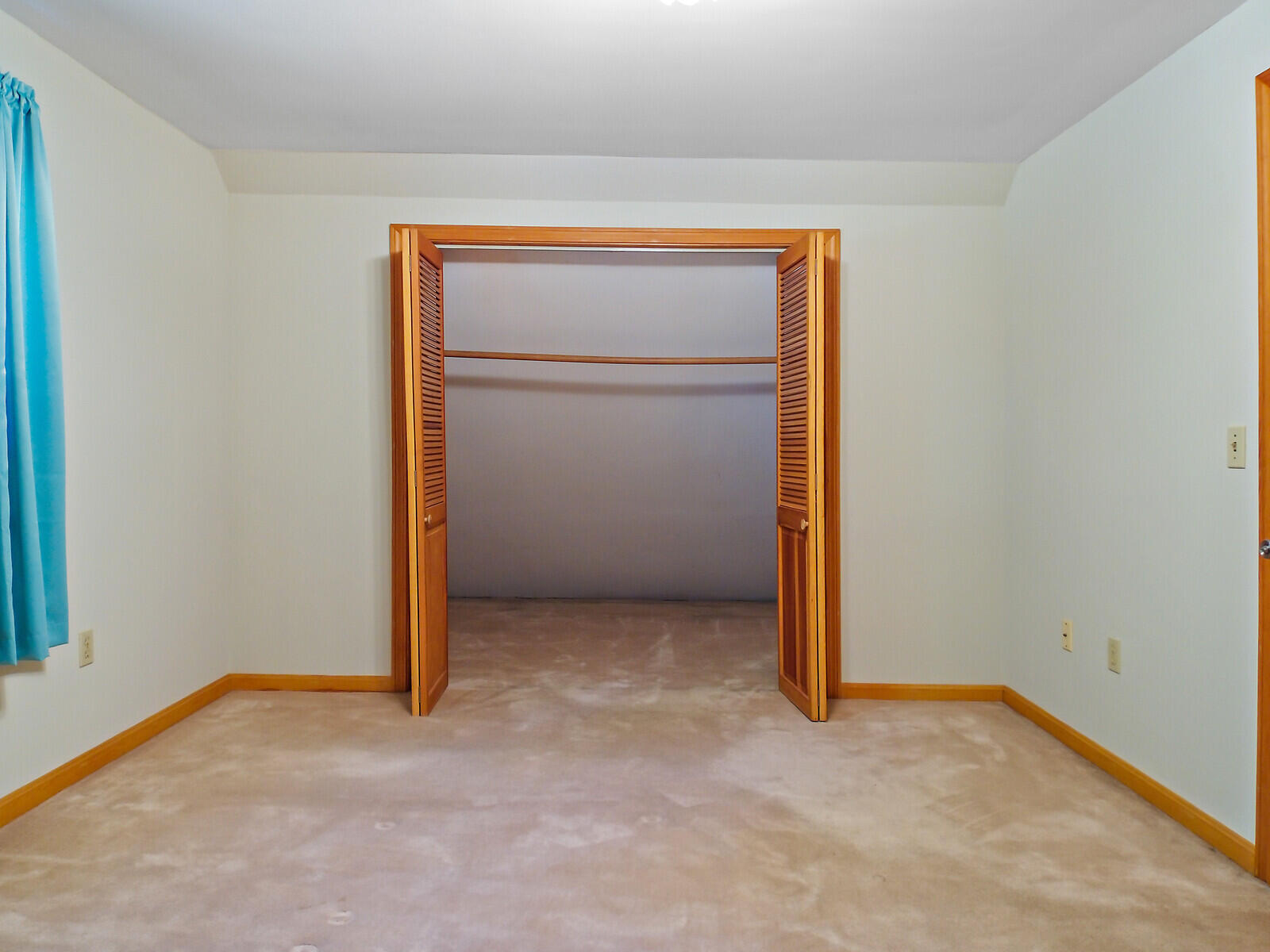 10 Michael Street Farmingdale ME 04344