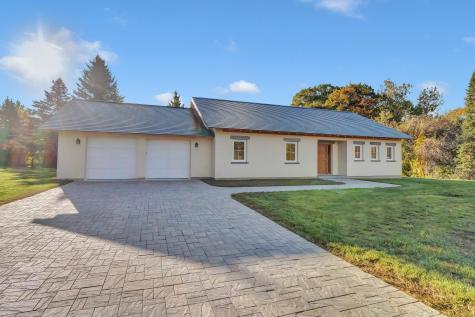 7 Meadow Lane Arundel ME 04046