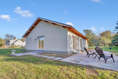 7 Meadow Lane Arundel ME 04046