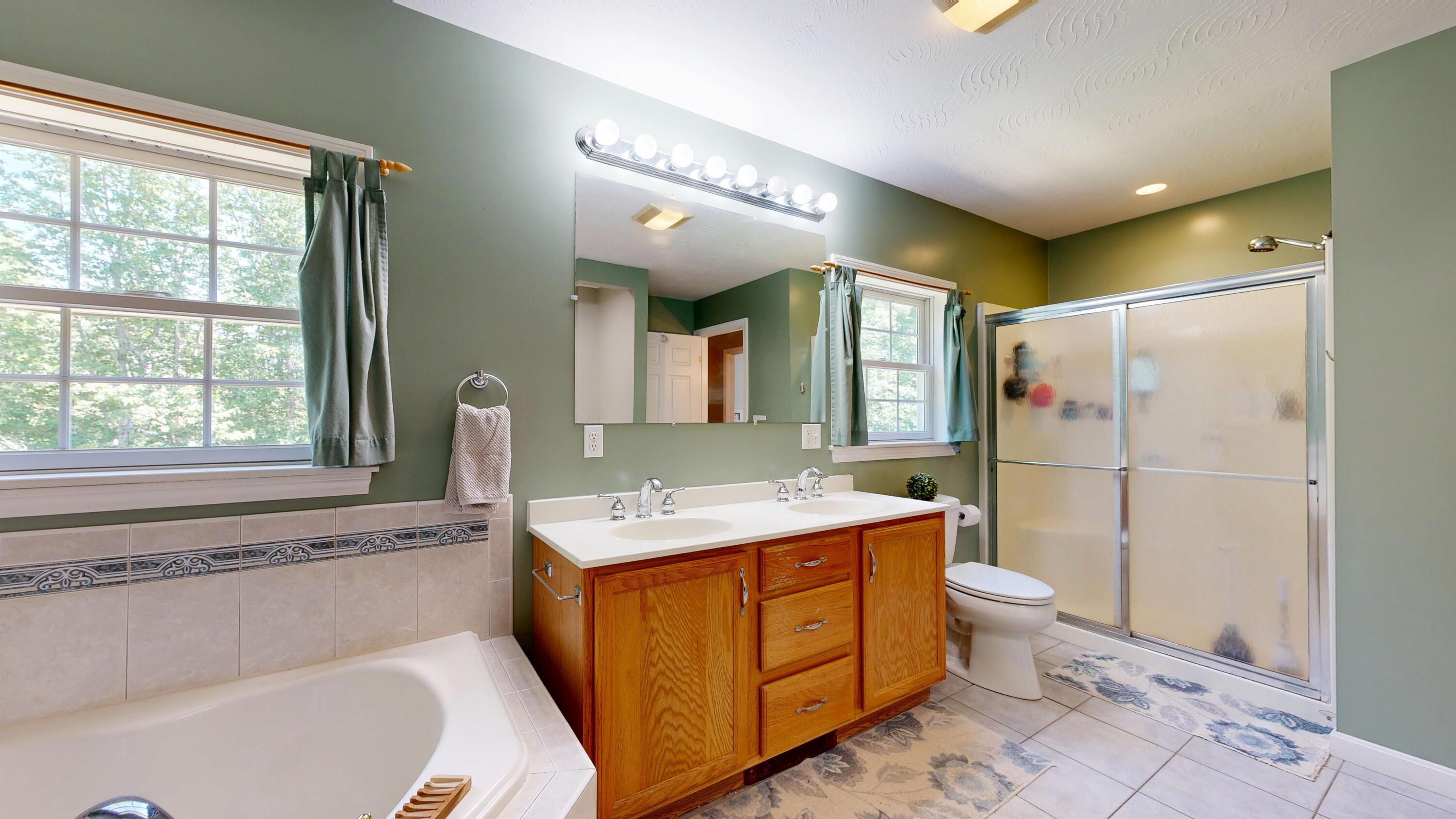 31 Pond Ridge Drive Lewiston ME 04240