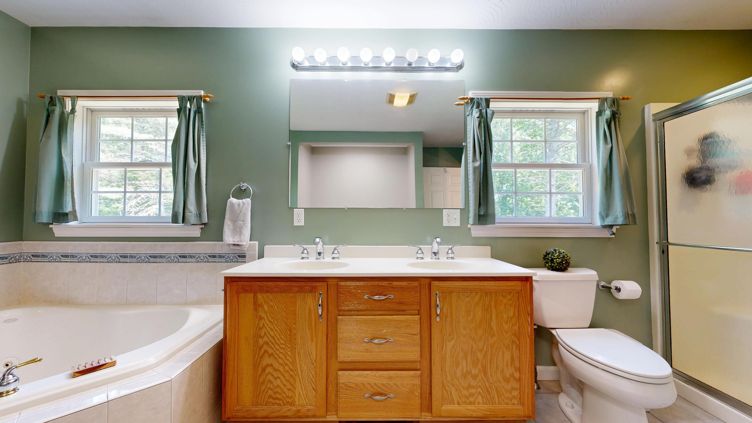 31 Pond Ridge Drive Lewiston ME 04240