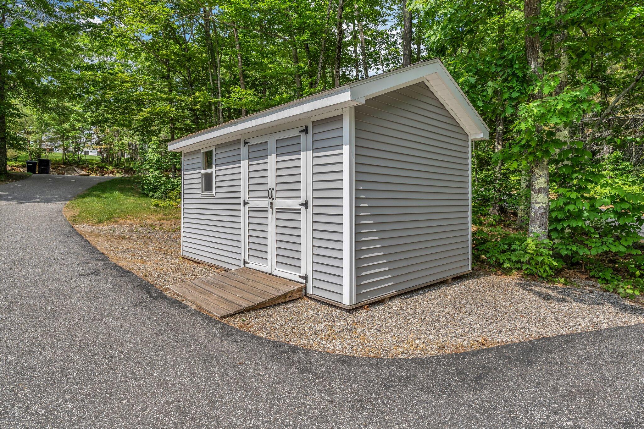 31 Pond Ridge Drive Lewiston ME 04240