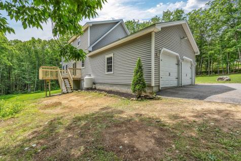 31 Pond Ridge Drive Lewiston ME 04240