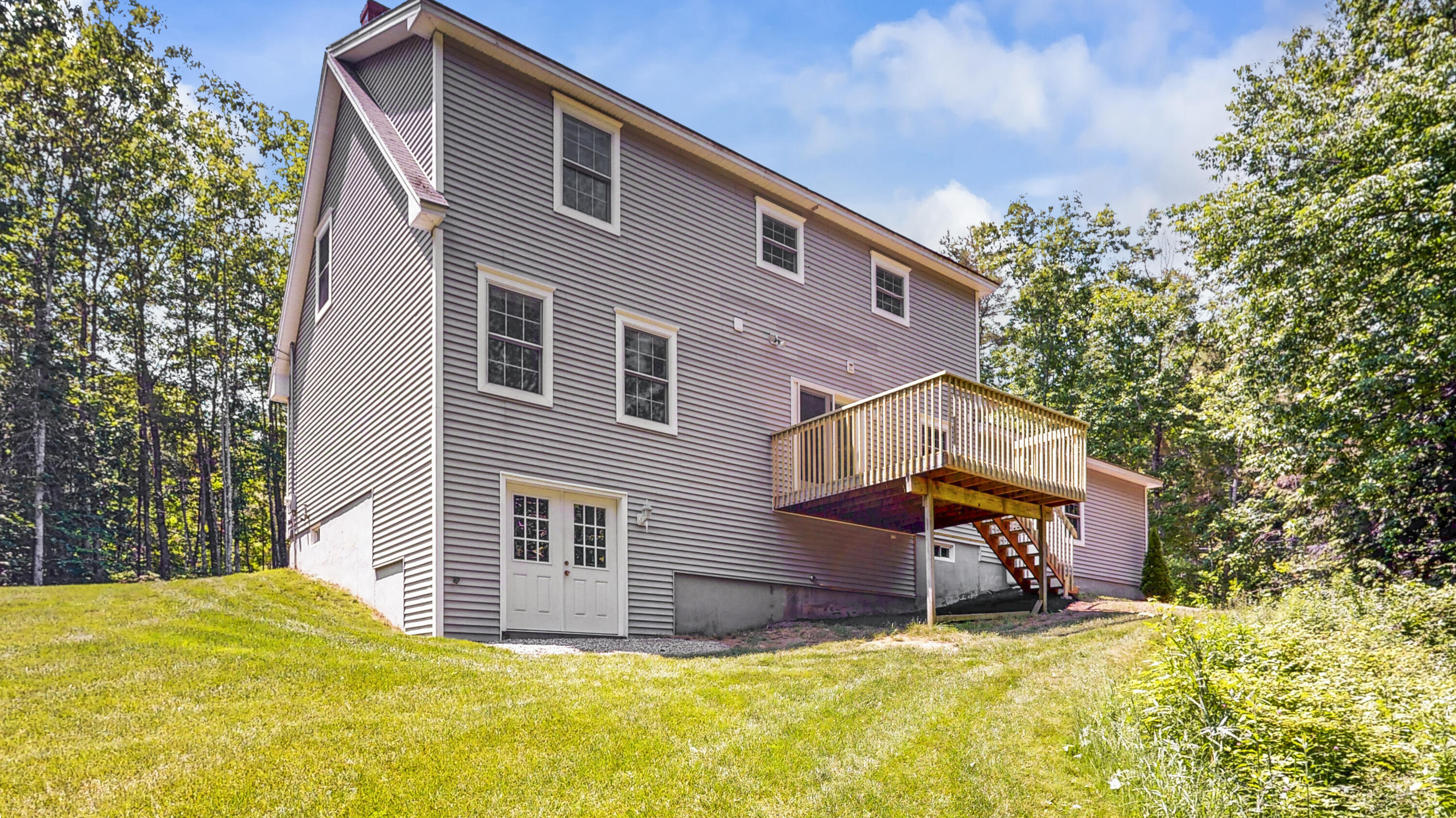 31 Pond Ridge Drive Lewiston ME 04240