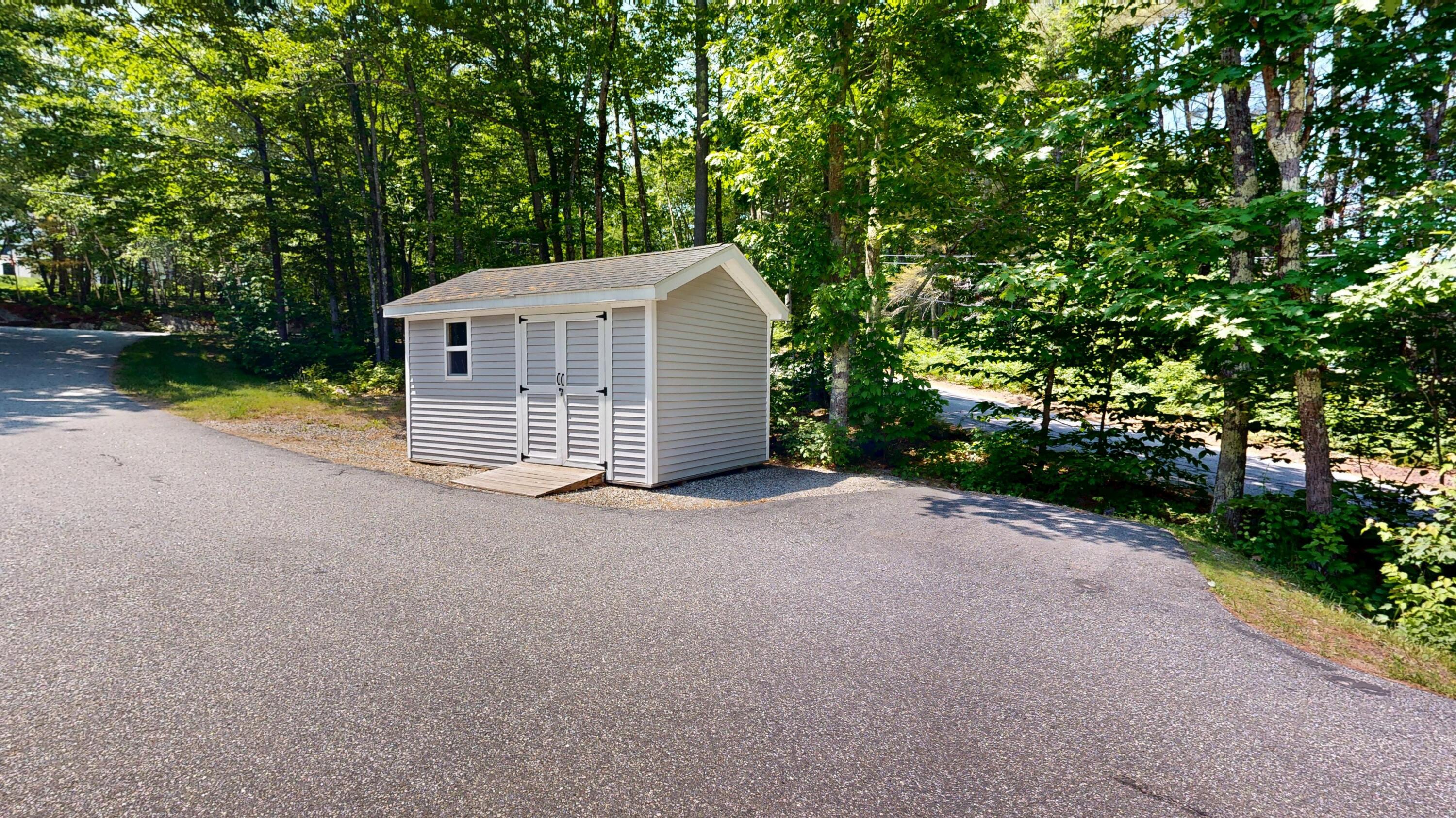 31 Pond Ridge Drive Lewiston ME 04240