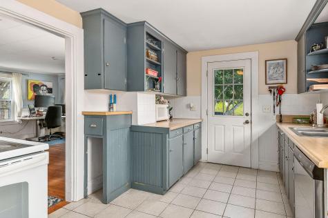 5 Gowen Lane York ME 03909