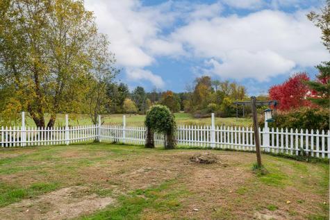 5 Gowen Lane York ME 03909