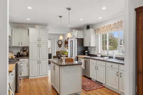 42 Caslyn Drive Eliot ME 03903