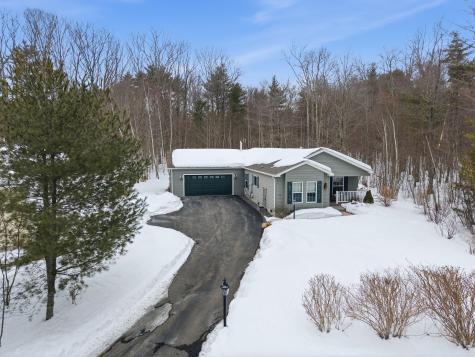 42 Caslyn Drive Eliot ME 03903