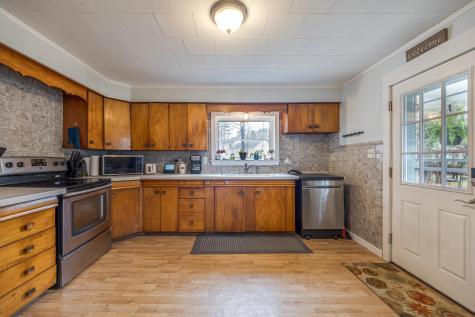 20 Abbott Street Old Town ME 04468