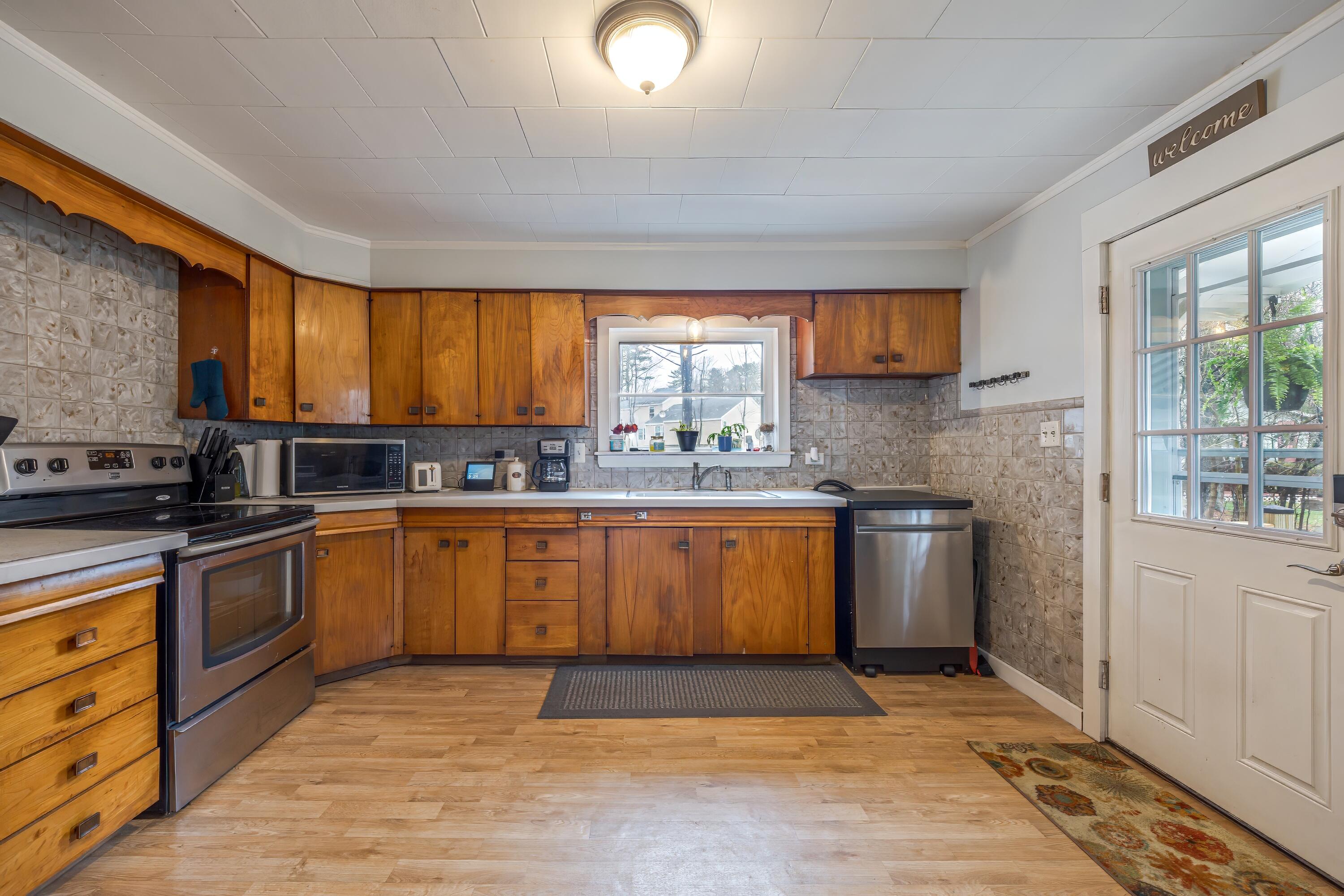 20 Abbott Street Old Town ME 04468