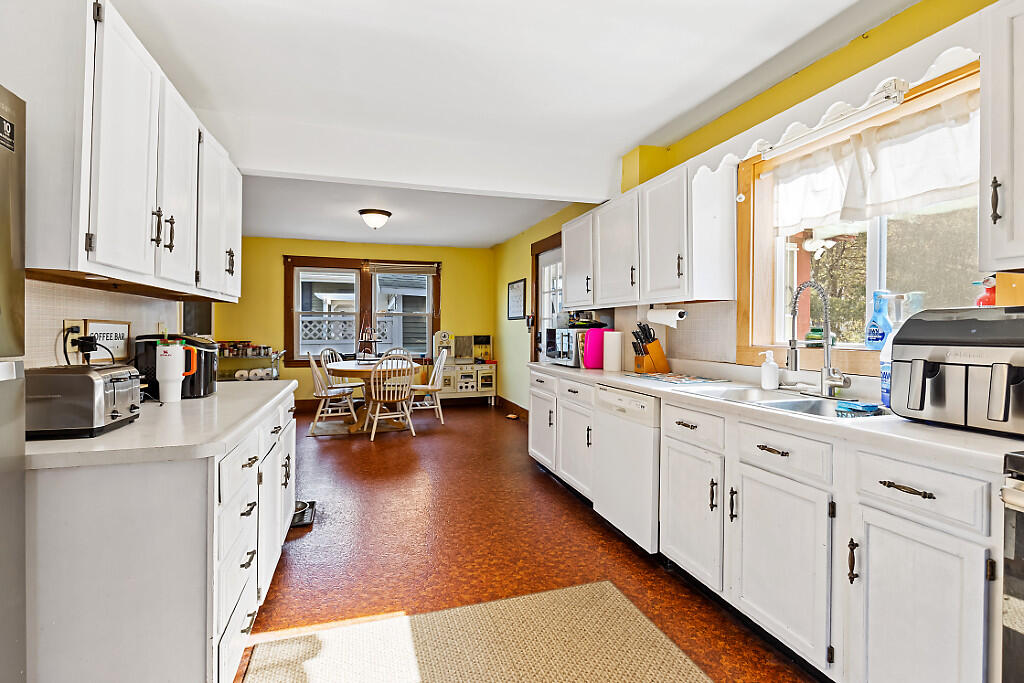 157 Riverside Drive Augusta ME 04330