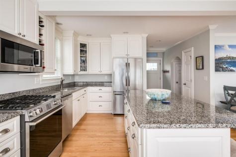 114 Broadway York ME 03909