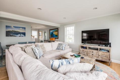 114 Broadway York ME 03909