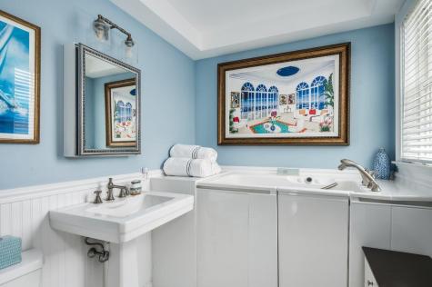 114 Broadway York ME 03909