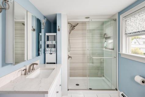 114 Broadway York ME 03909