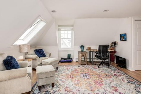 114 Broadway York ME 03909