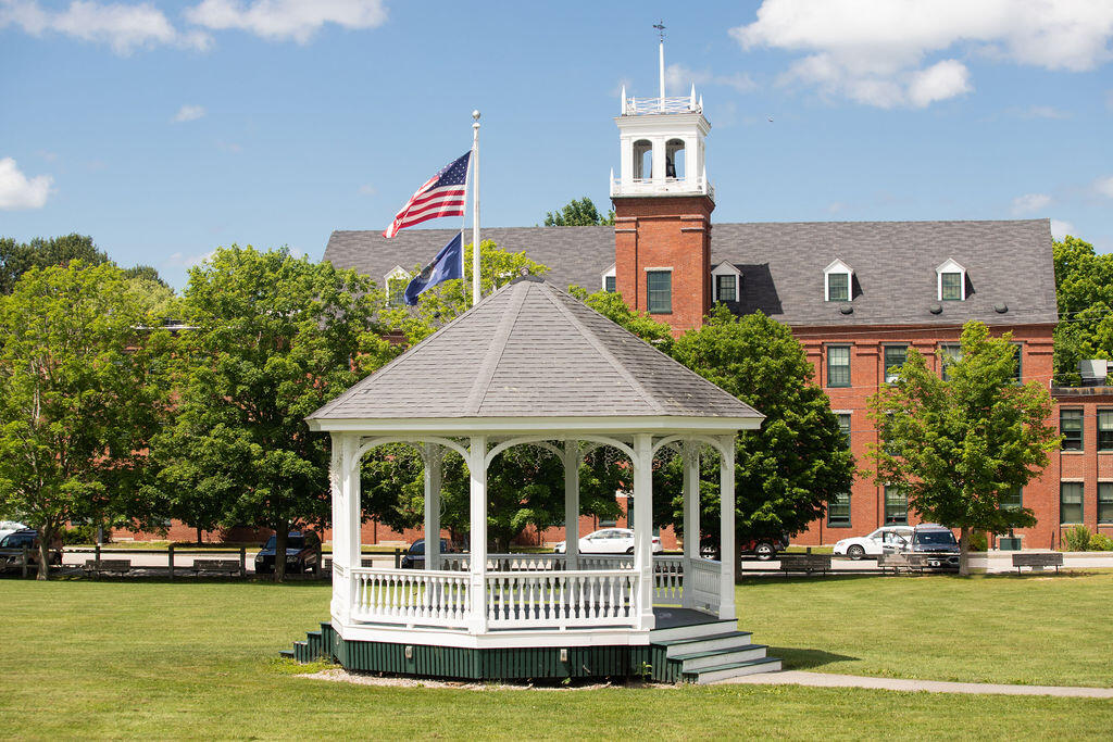 692 Morrells Mill Road North Berwick ME 03906